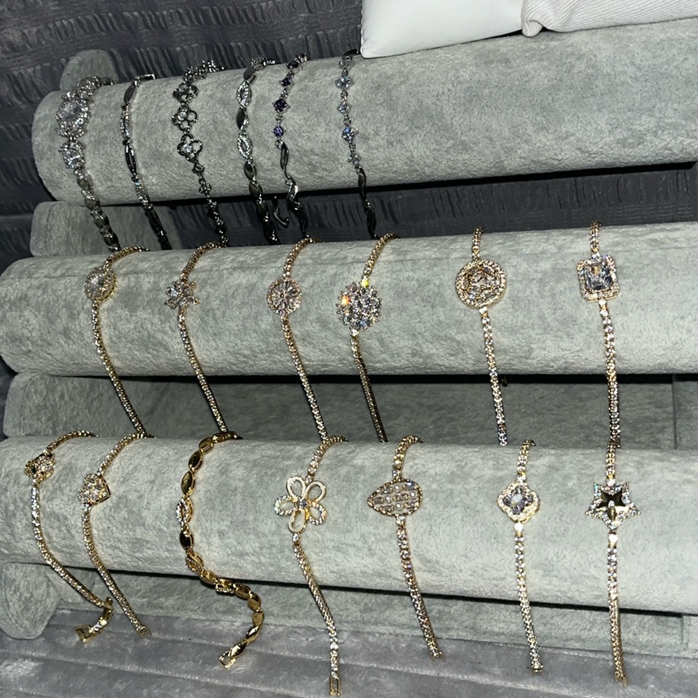 Tennis bracelets listing - Picture 2 of 7
